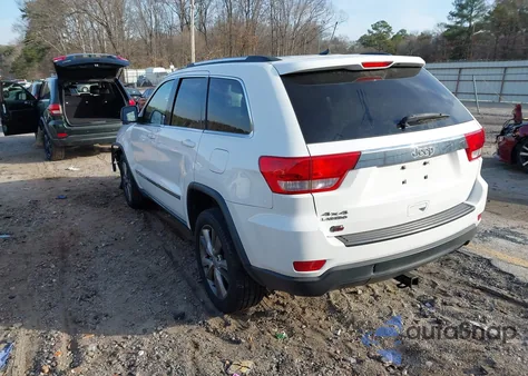 2013 Jeep Grand Cherokee Laredo z USA, uszkodzony, nr VIN 1C4RJFAG5DC587139